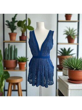 FREE PEOPLE Blue Lace Cutout Mini Dress Size Small